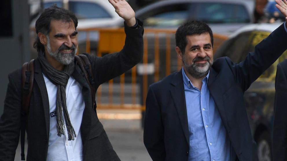 Tribunal recusa libertar líderes independentistas catalães