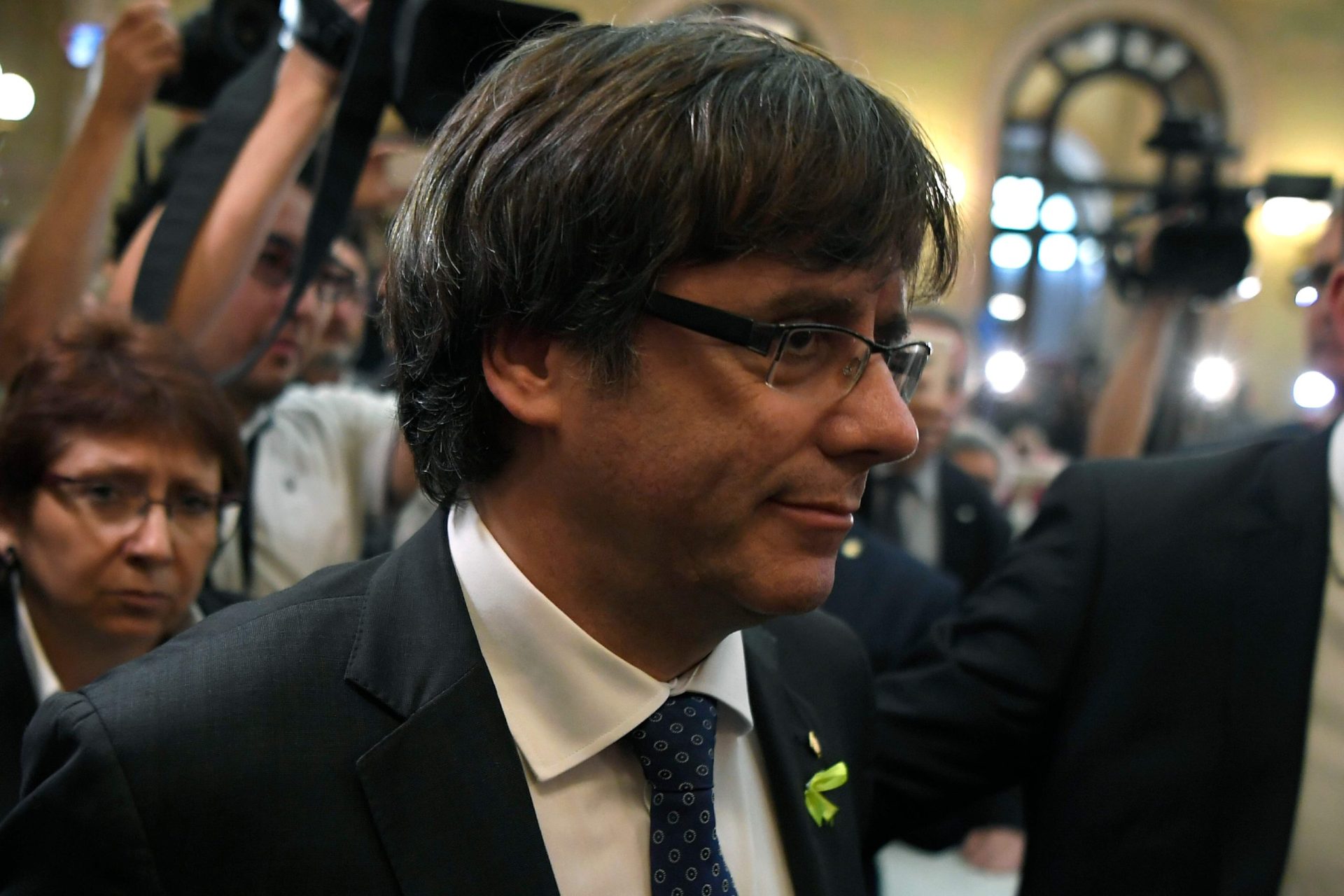 Catalunha. Puigdemont não aceita destituição