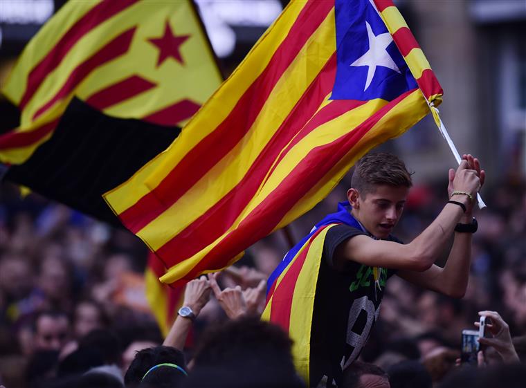 Catalunha. Manifestação marcada em Barcelona pela unidade de Espanha