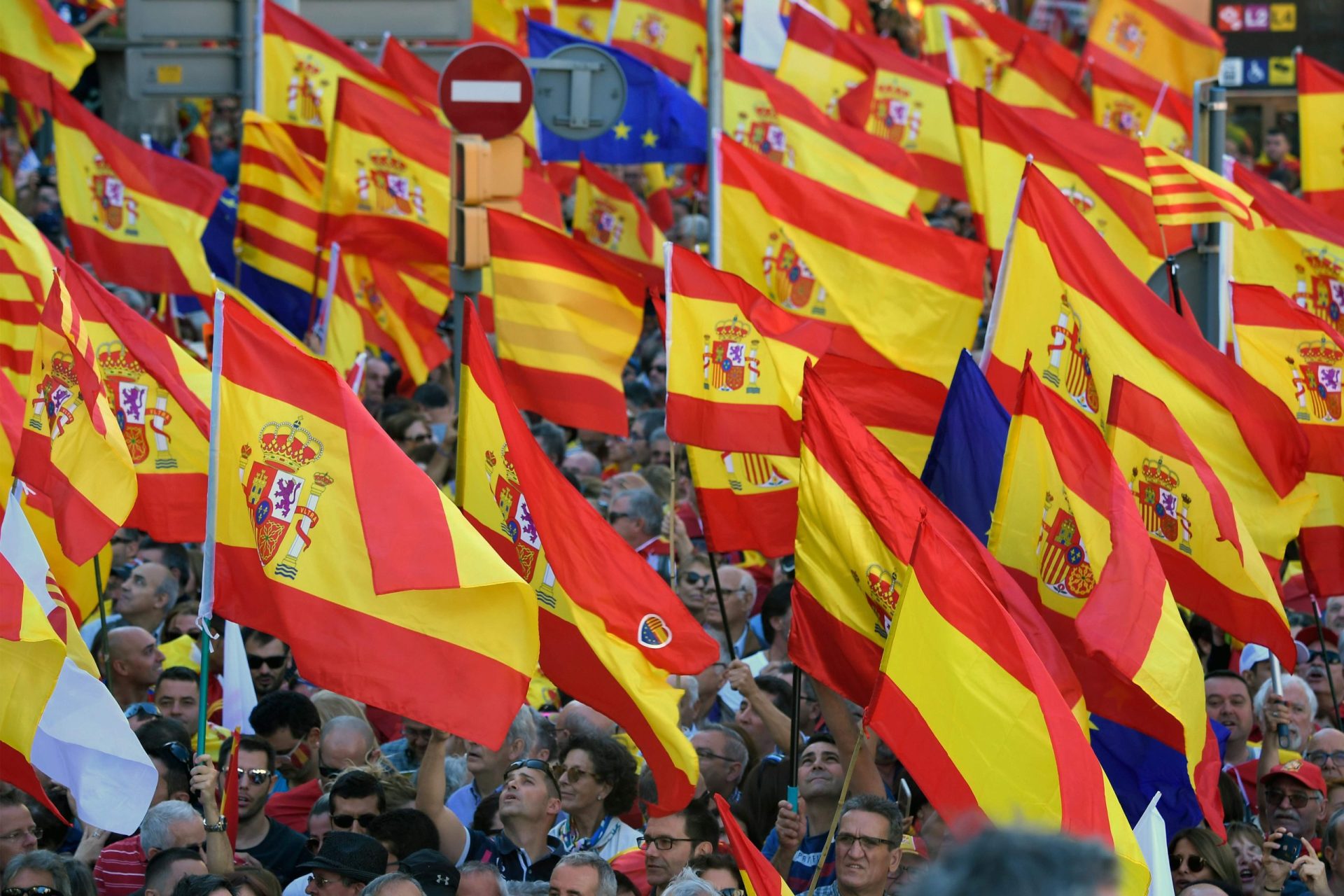 Catalunha. Milhares de pessoas aderem à manifestação