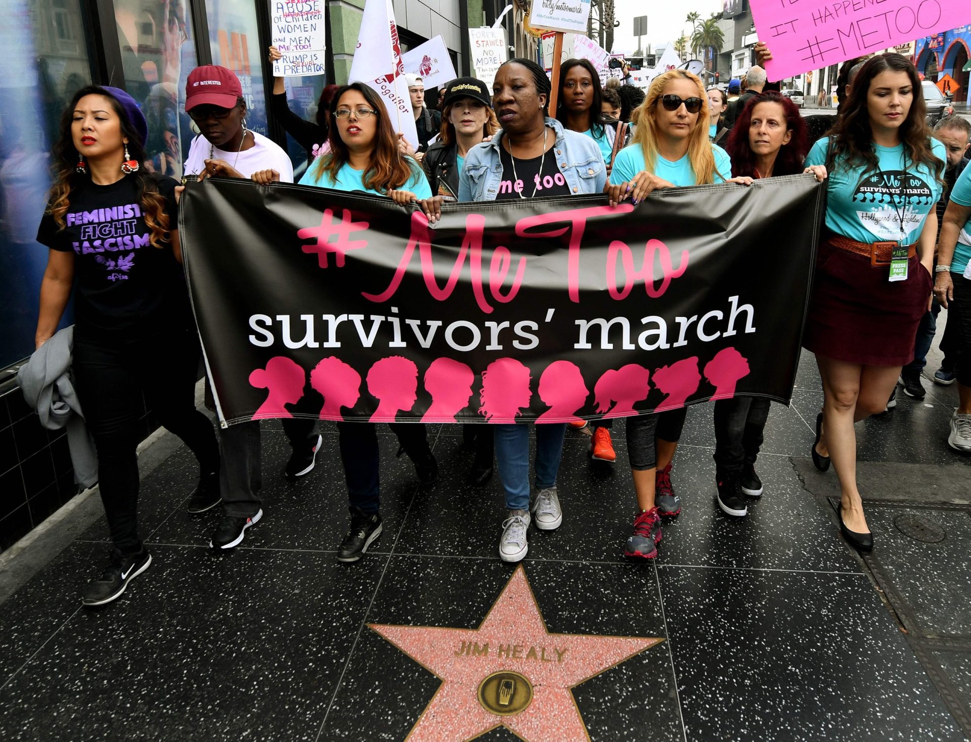 Hollywood. Marcha contra abusos sexuais reuniu centenas de mulheres