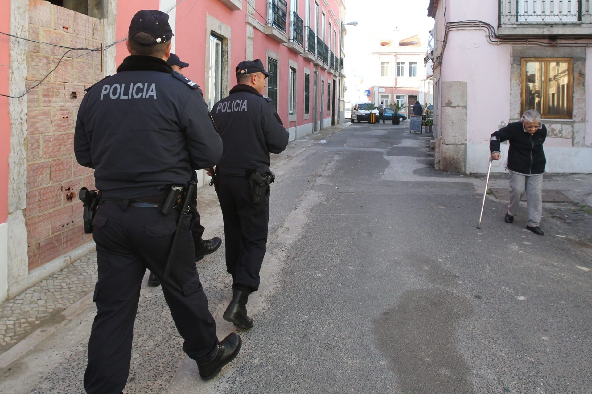 Perseguição em Lisboa: condutor tentou atropelar polícias