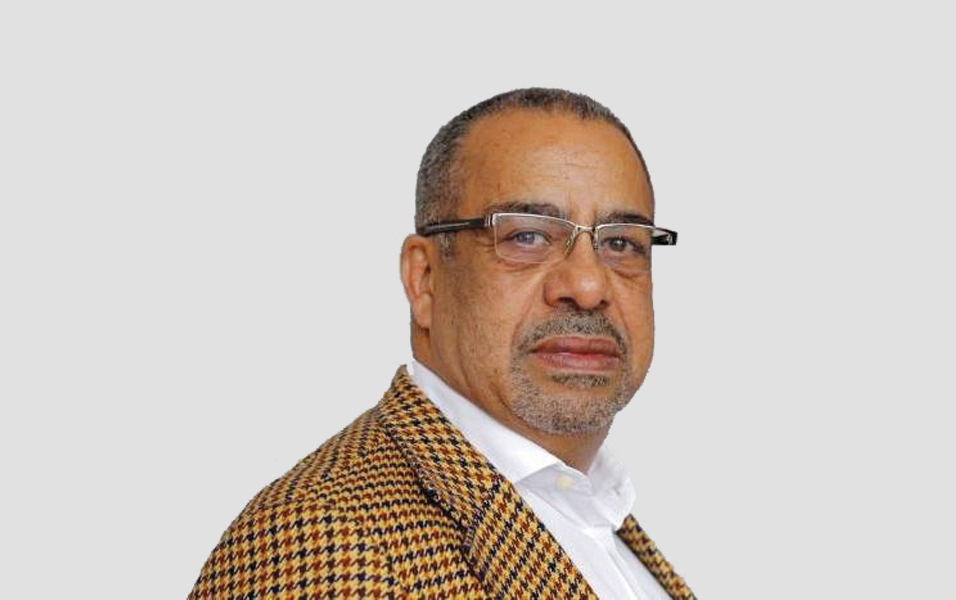 Carlos Rosado de Carvalho: “Tentativa de moralização da vida económica de Angola”