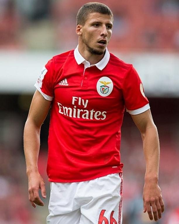 Benfica. Rúben Dias operado a uma apendicite aguda