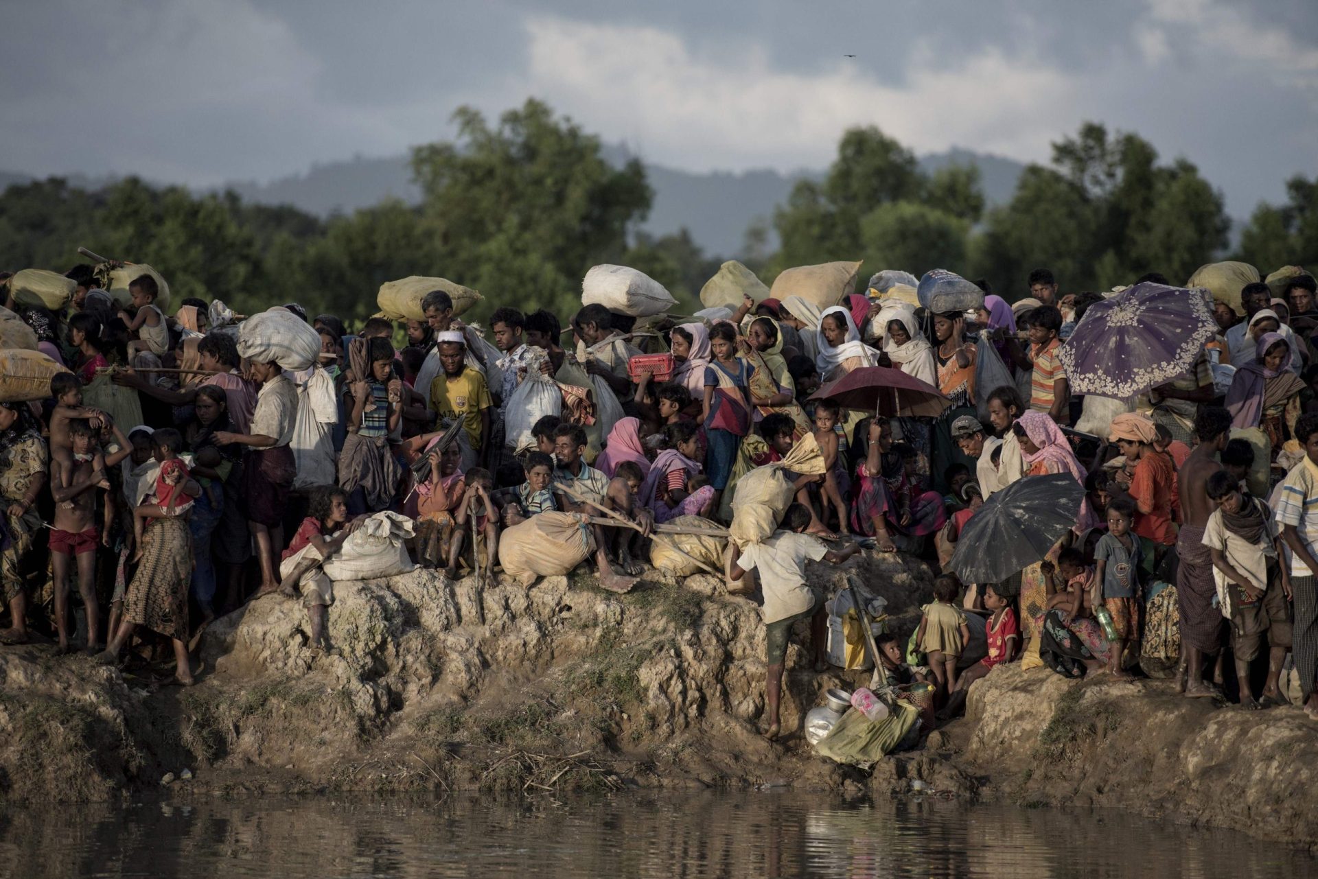 Myanmar e Bangladesh acordam regresso dos rohingya