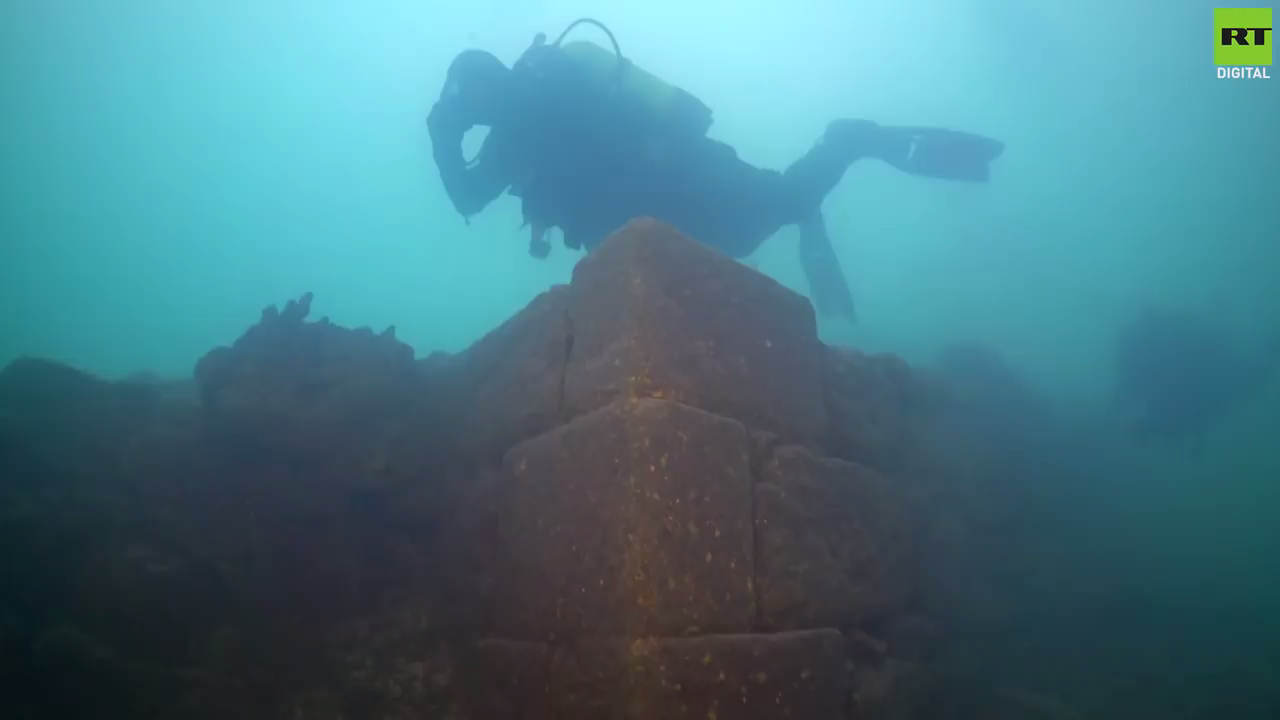 Investigadores encontram castelo com três mil anos submerso |VÍDEO