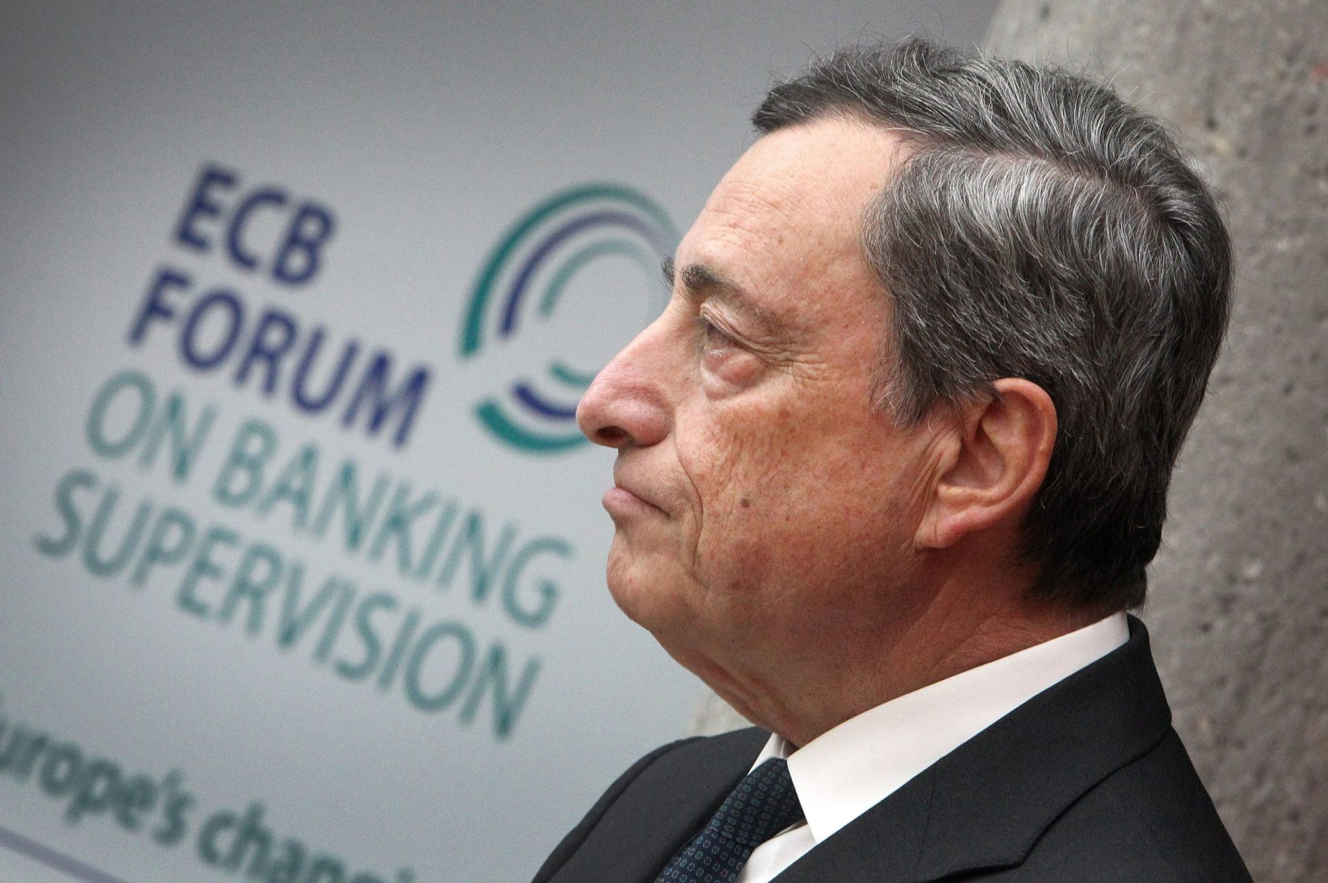BCE diz que problema do crédito malparado na zona euro não está resolvido