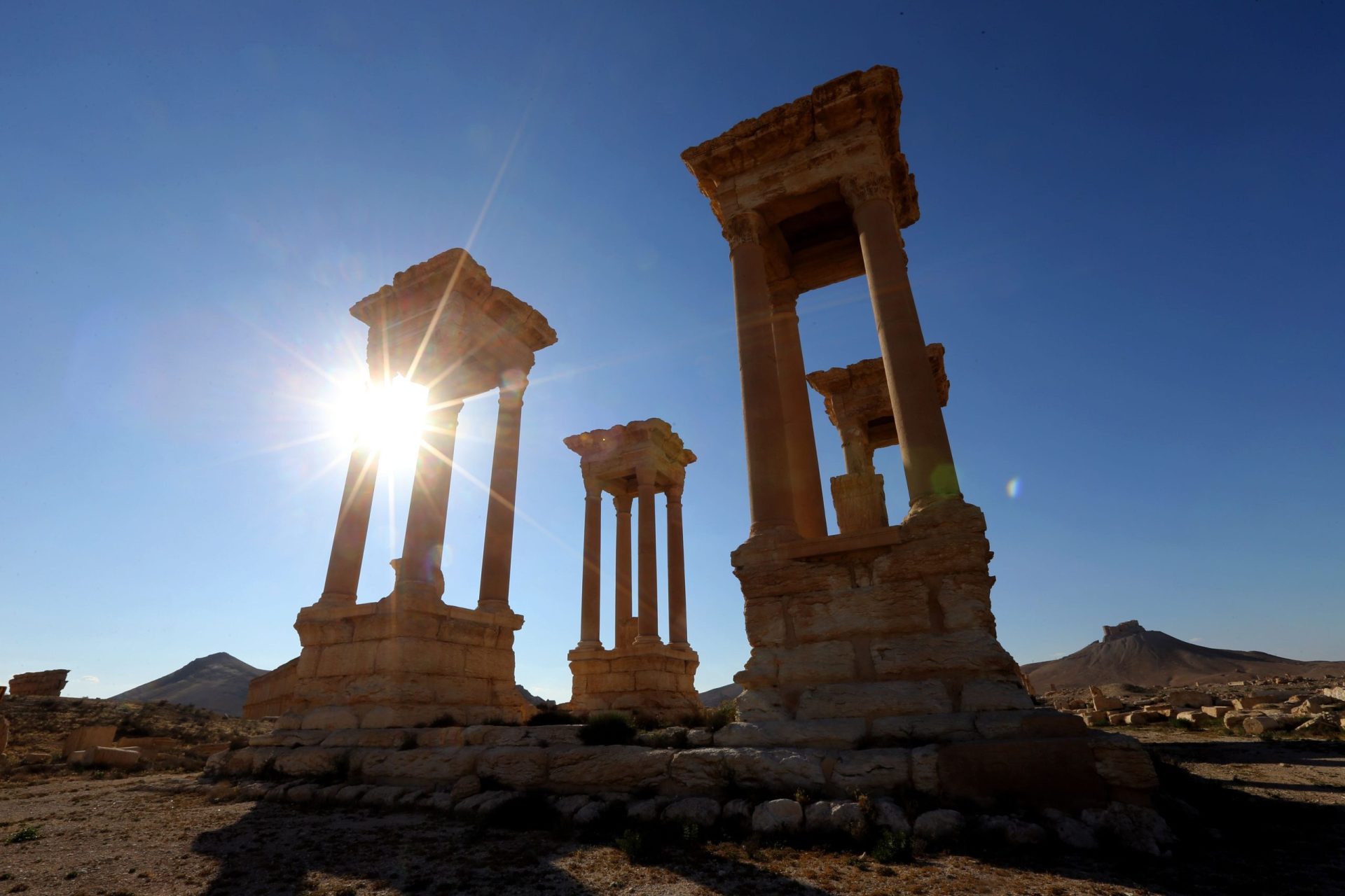 Síria. Palmira tem menos dois monumentos