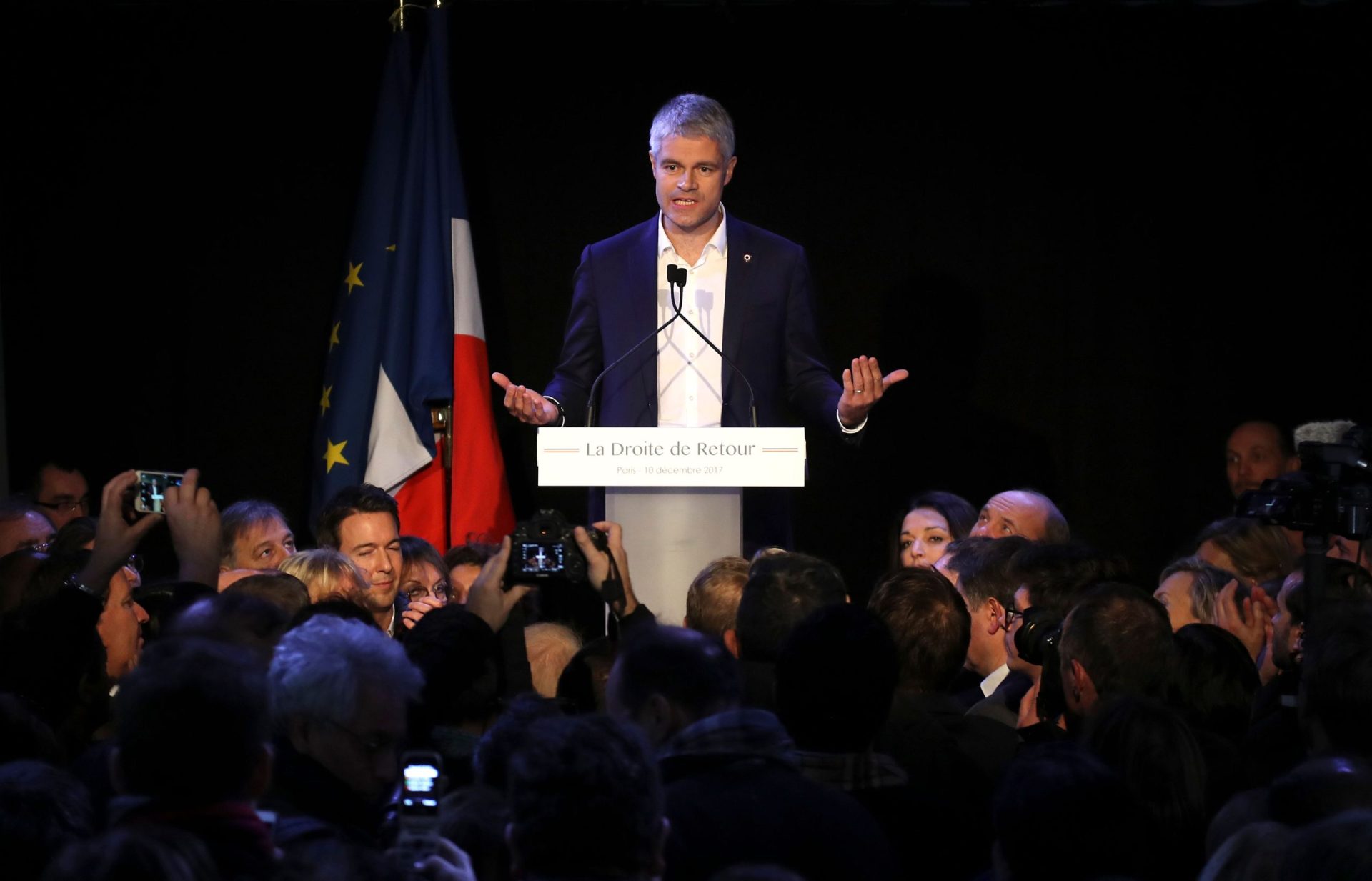 Les Republicains dão guinada nacionalista e elegem Laurent Wauquiez como líder