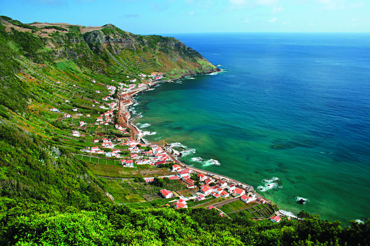 Açores. O caminho para a sustentabilidade faz-se com café, vinho, trilhos e yoga