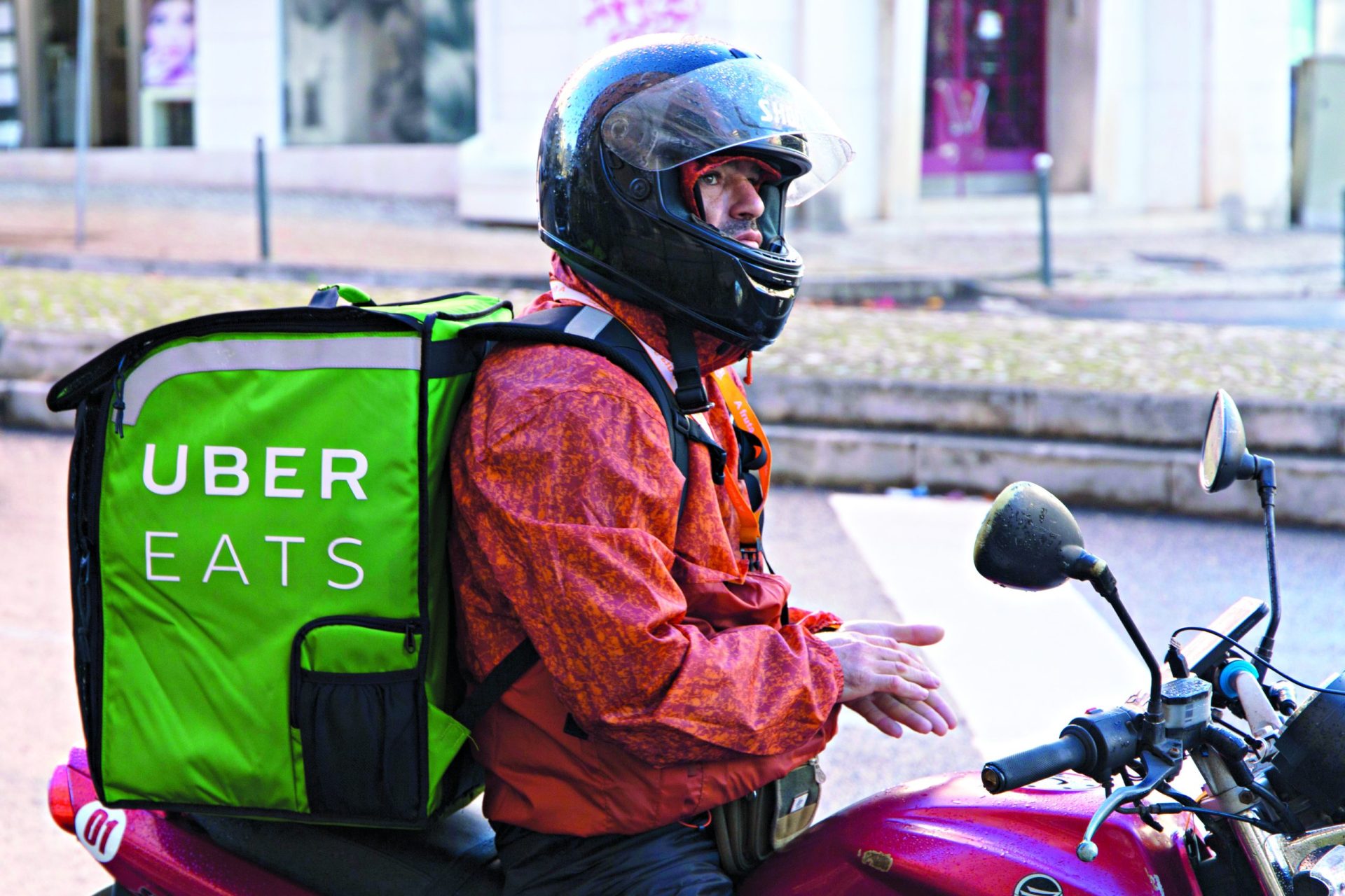 UberEATS: depois da revolução nas viagens,  a revolução na entrega de comida