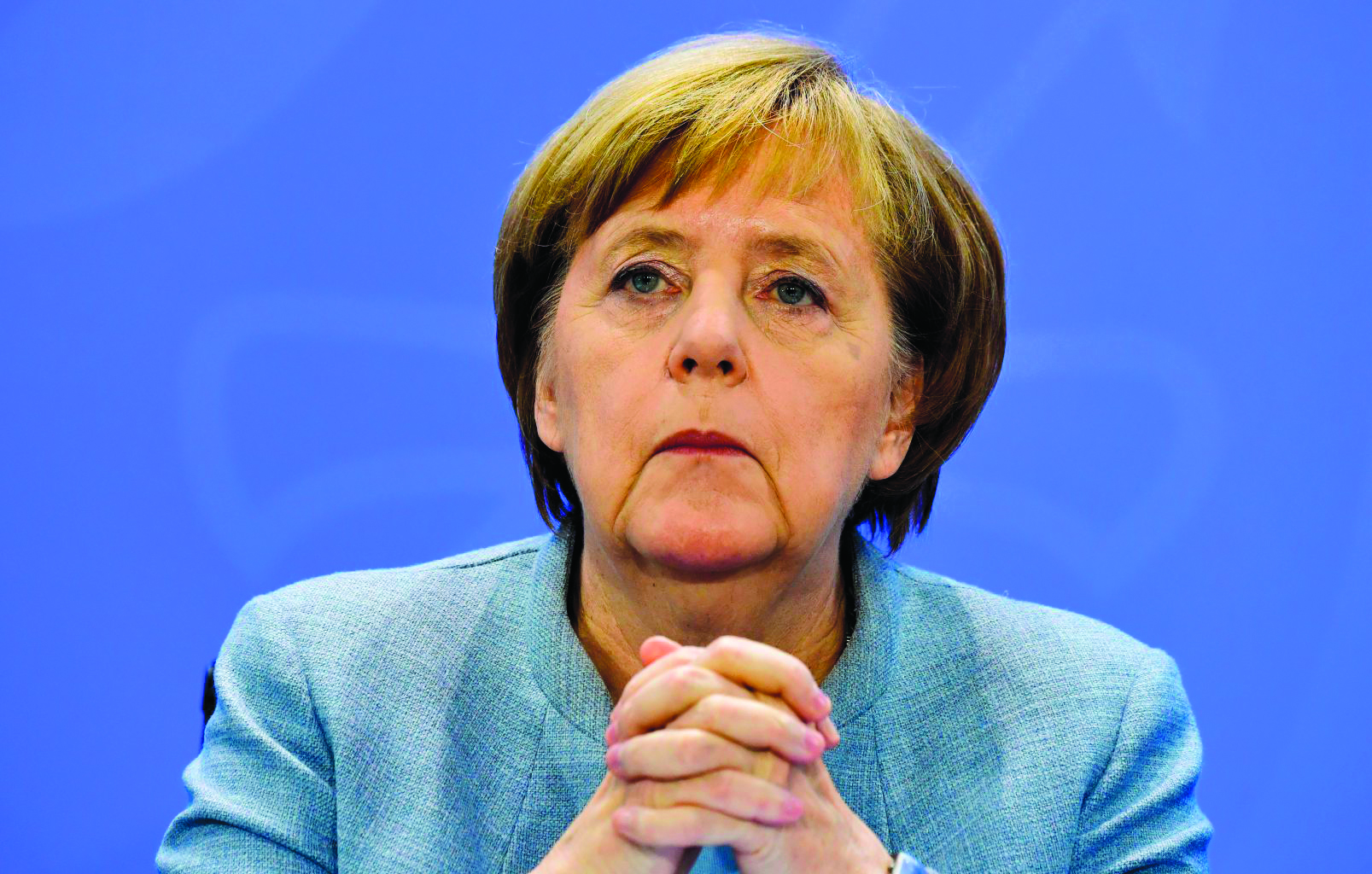 Merkel parte fragilizada para negociações com o SPD