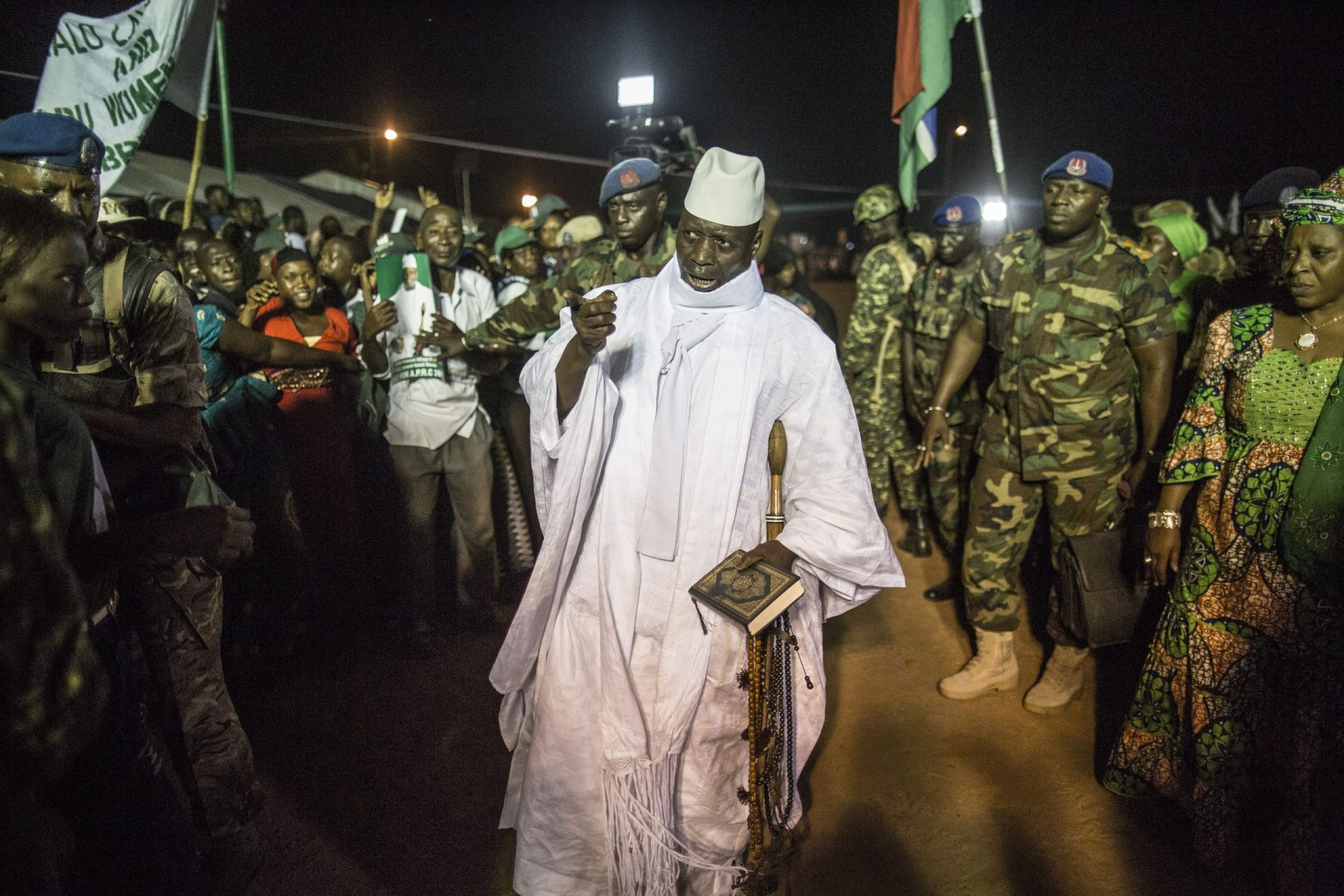 Gâmbia. Jammeh esvaziou cofres antes do exílio