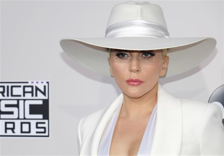 Atriz de ‘A Guerra dos Tonos’ quer Lady Gaga na série