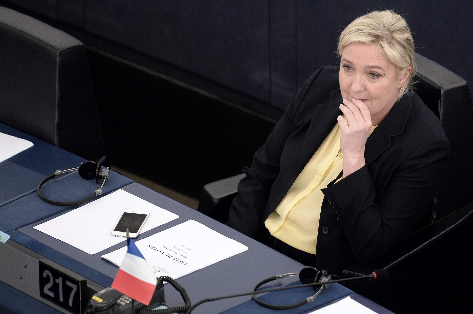 Le Pen não quer devolver 300 mil euros ao Parlamento Europeu