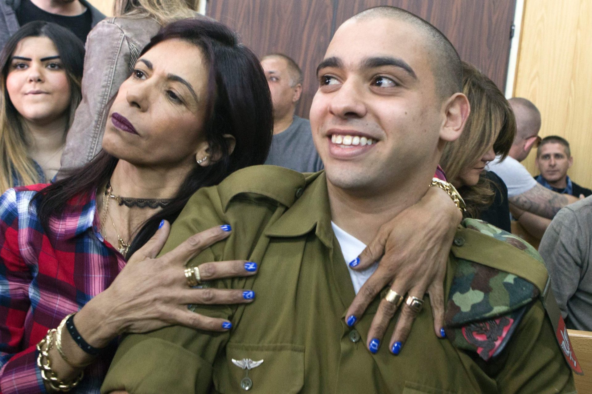 Israel. Dezoito meses de prisão para soldado que abateu palestiniano ferido