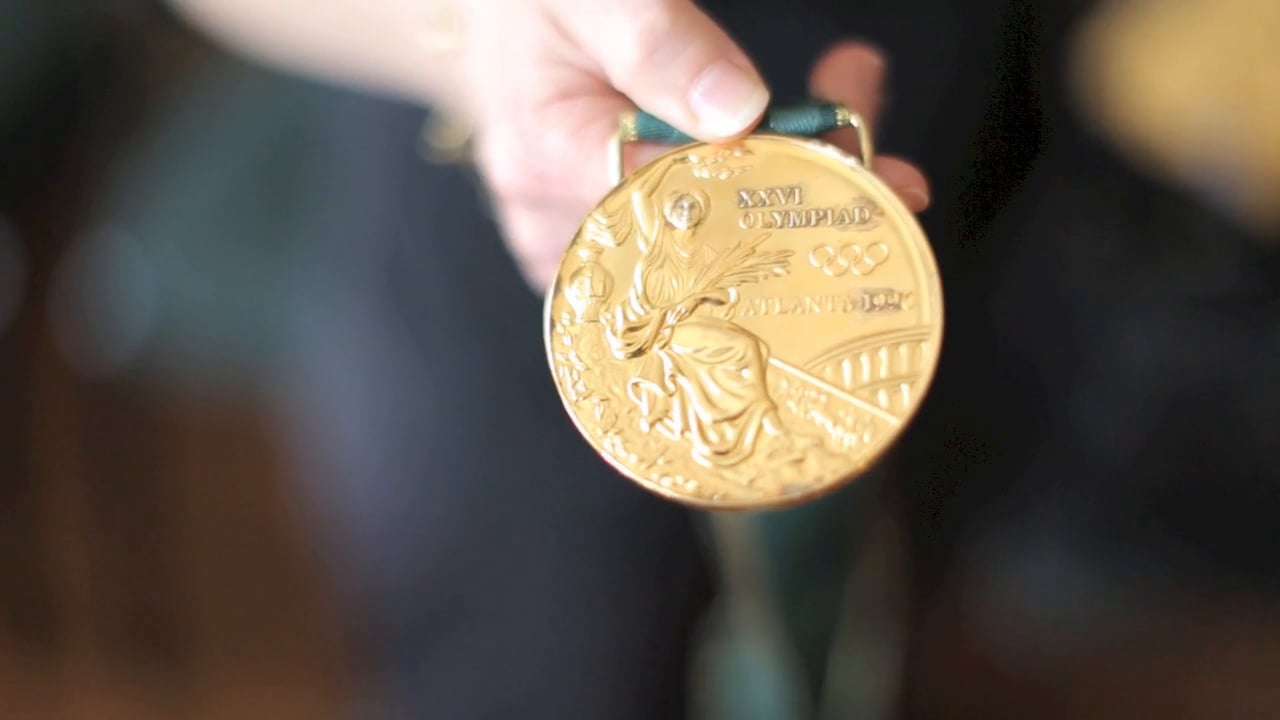 Japão. Medalhas olímpicas vão ser feitas de smartphones