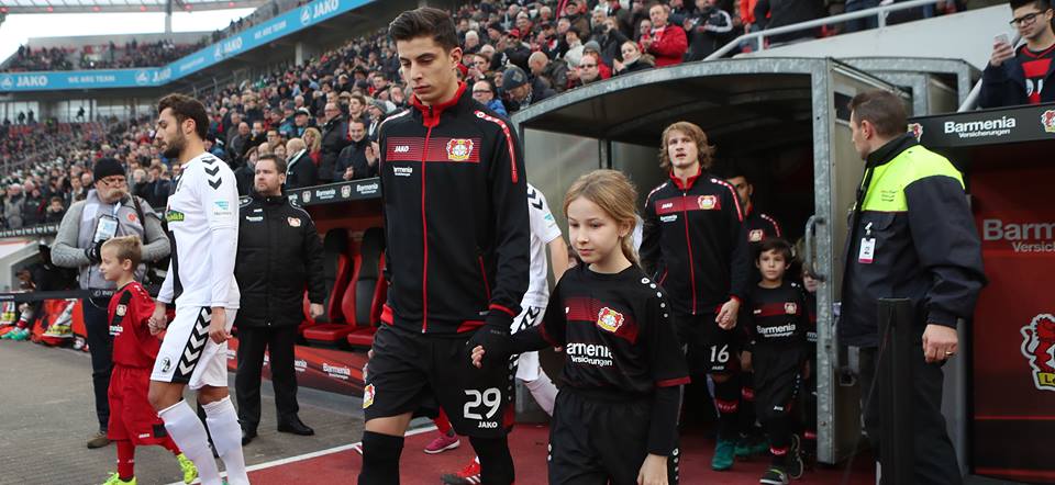 Jogador do Leverkusen falha Liga dos Campeões por ter um… exame escolar