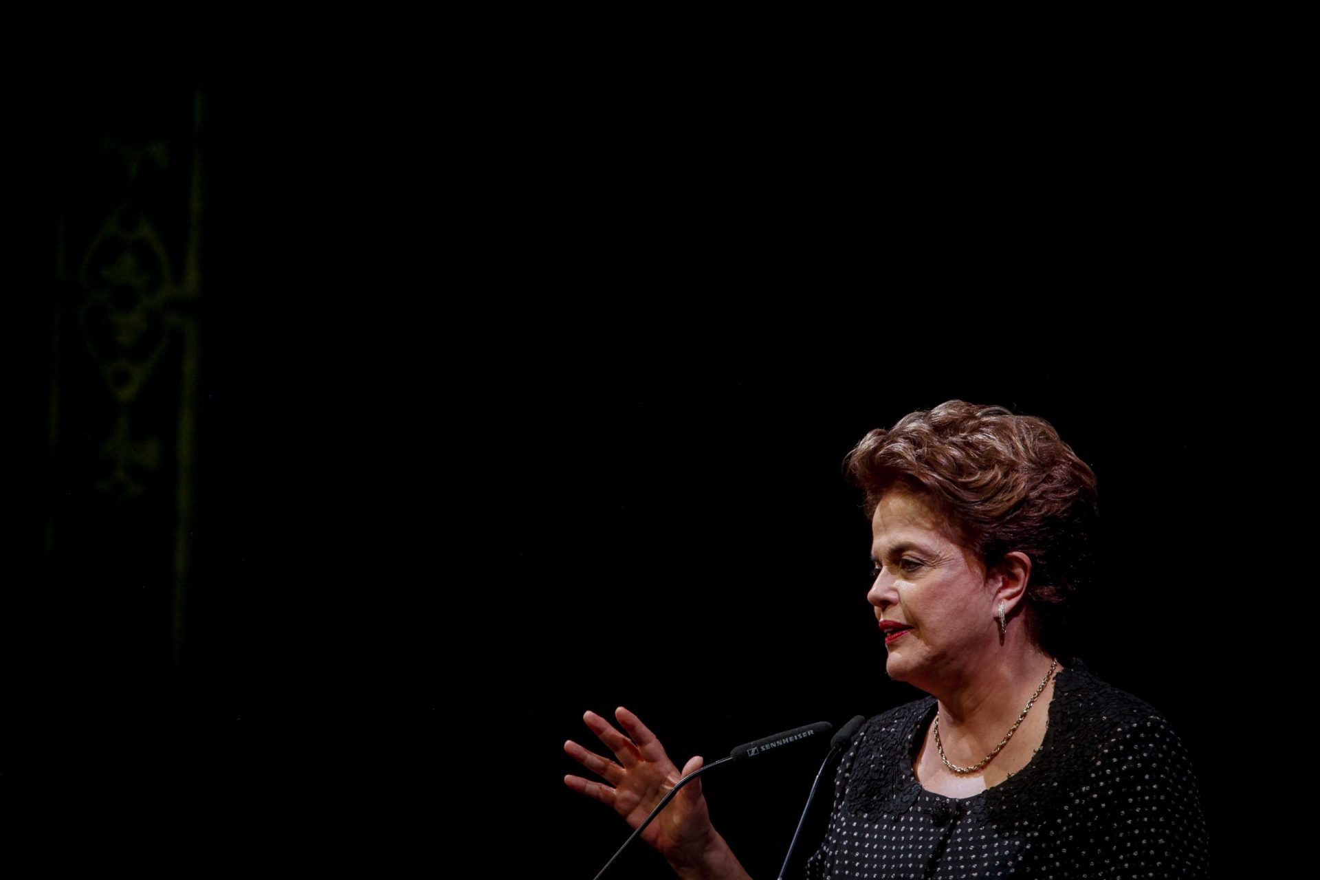 Brasil. Dilma passou pelo Trindade em pré-campanha por Lula