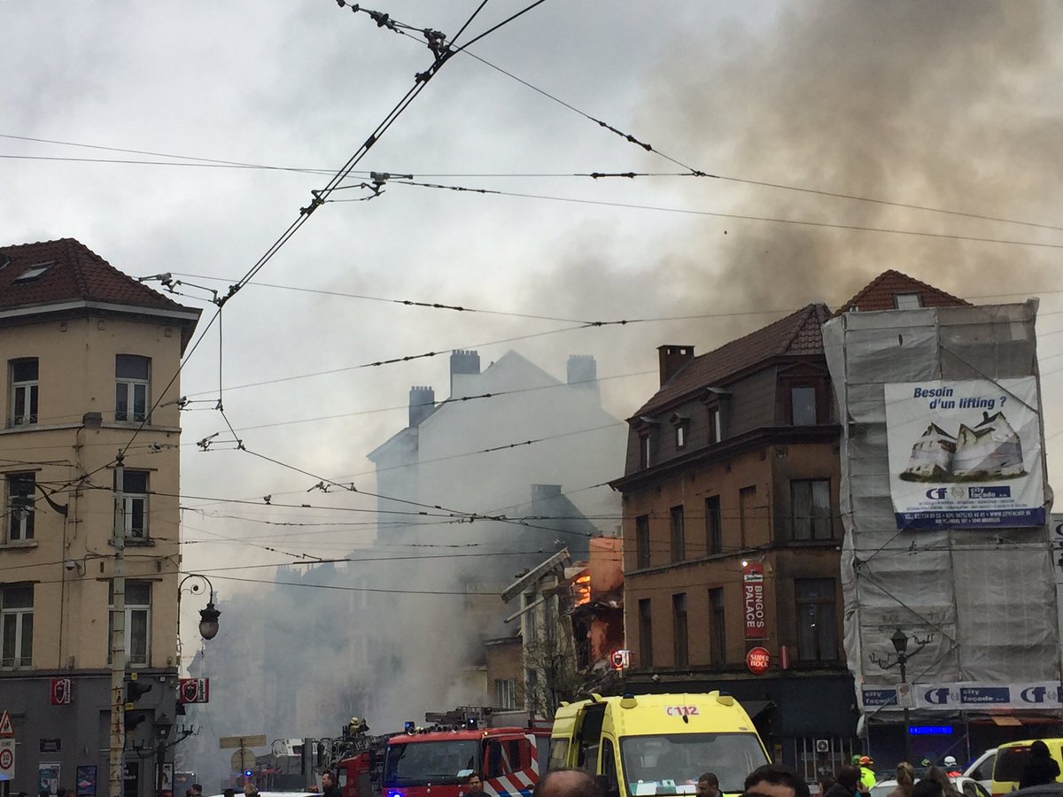 Grande explosão faz vários feridos no centro de Bruxelas