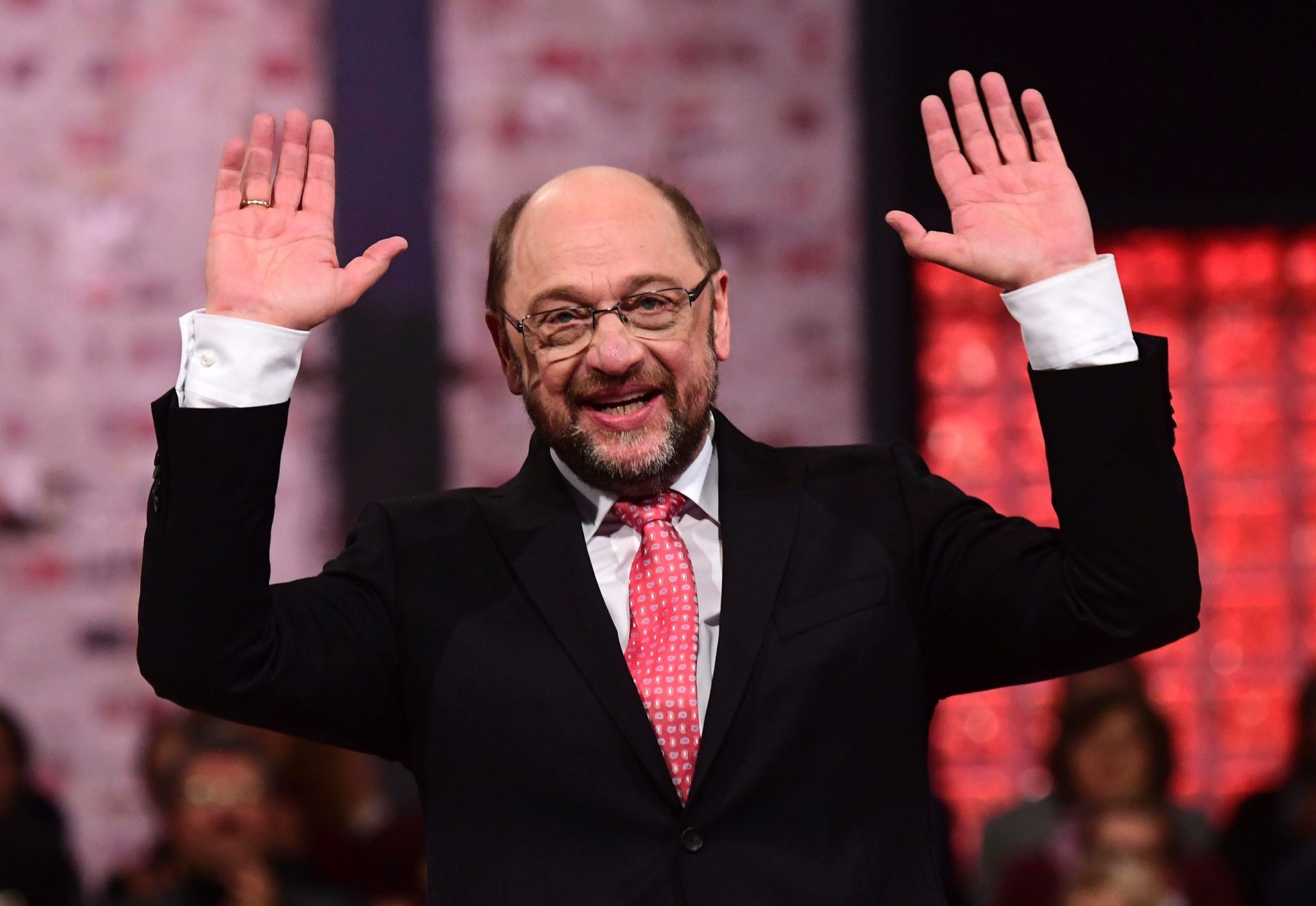 Alemanha. Schulz coroado líder social-democrata com 100% dos votos