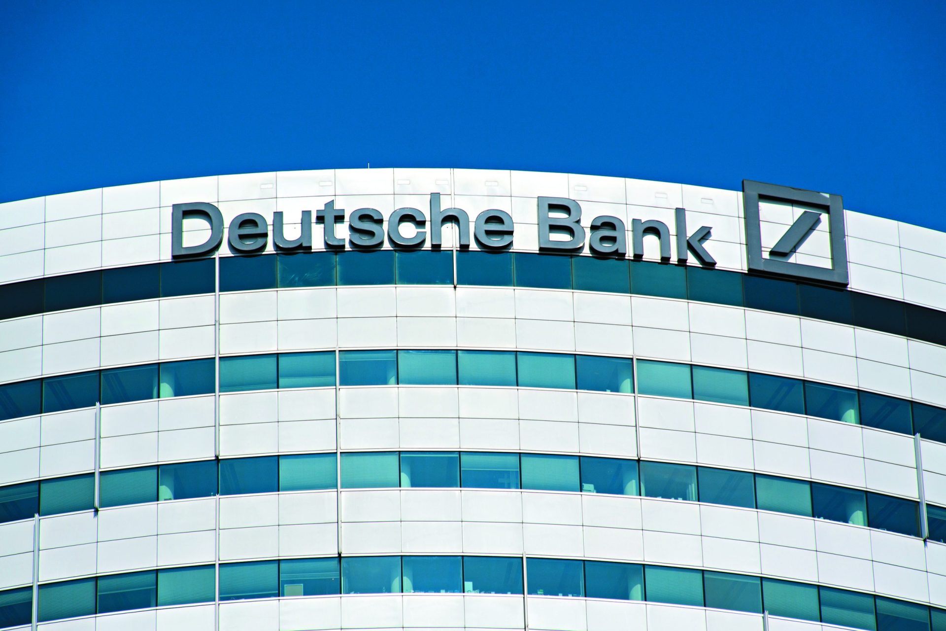 Deutsche Bank avança com aumento de capital a partir desta terça-feira