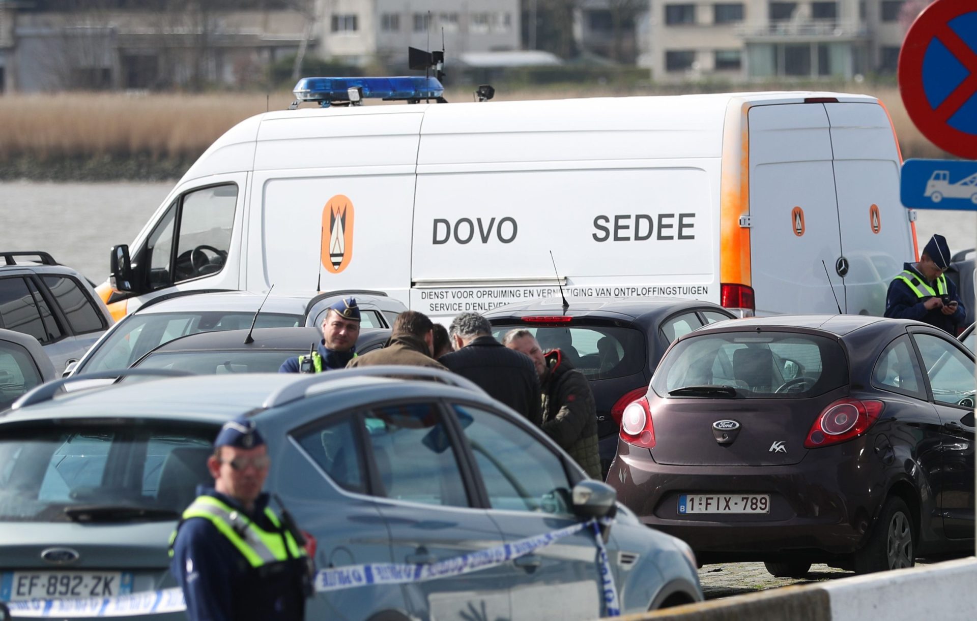 Polícia detém suspeito por conduzir a alta velocidade no centro Antuérpia