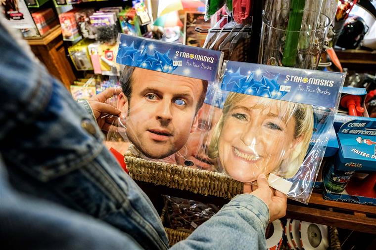 Macron e Le Pen passam, Hamon é o derrotado da noite