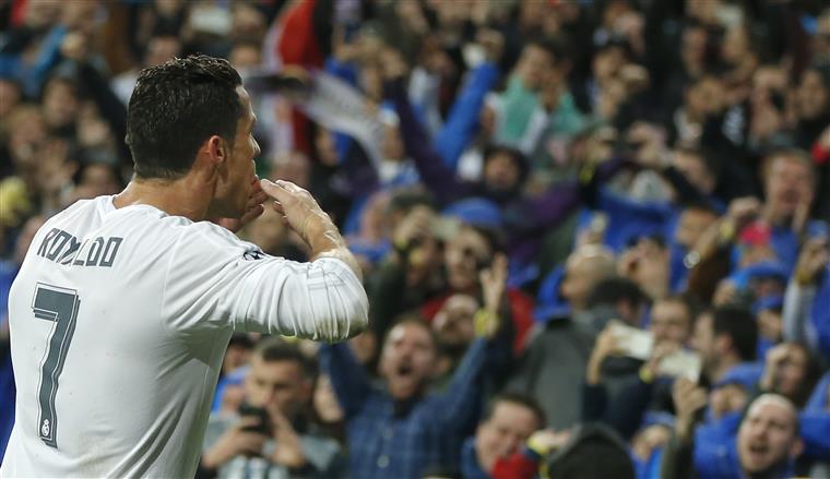 Espanha. Cristiano Ronaldo assiste e Real Madrid é mais líder