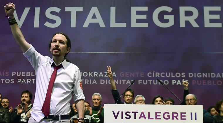 Espanha. Podemos provoca PSOE com moção de censura a Rajoy