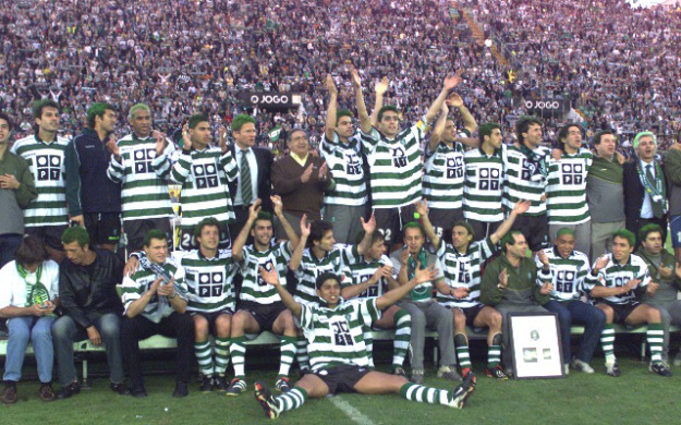 Faz hoje 15 anos que o Sporting foi campeão. Recorde a festa [vídeo]