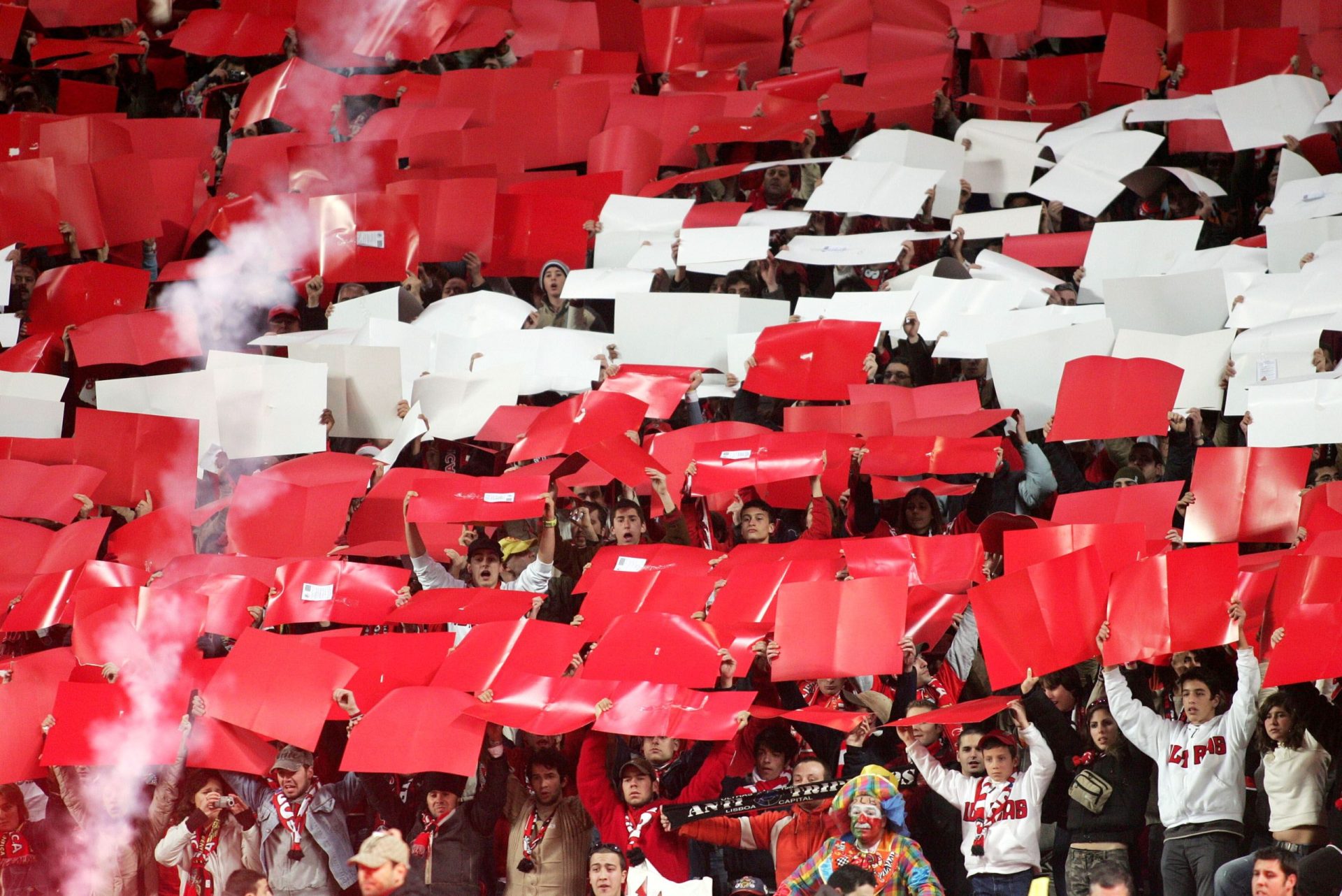 Bilhetes para o Benfica – V. Guimarães podem ultrapassar os 500 euros
