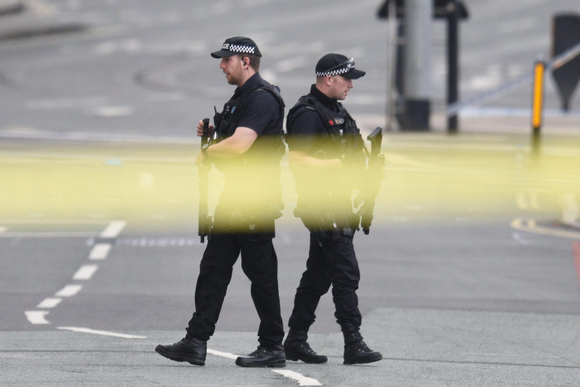 Vinte e dois mortos em Manchester. Polícia faz detenção e identifica suspeito