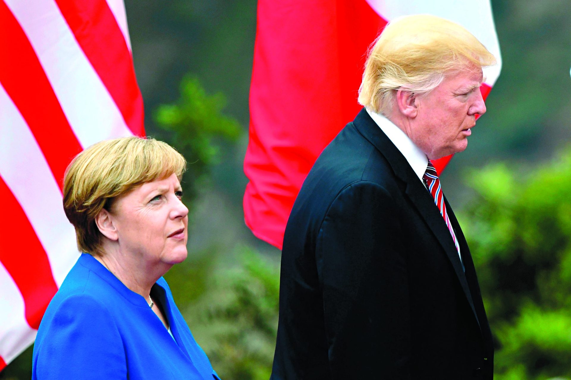 Diplomacia. A Europa vê-se a sós. Ou quase