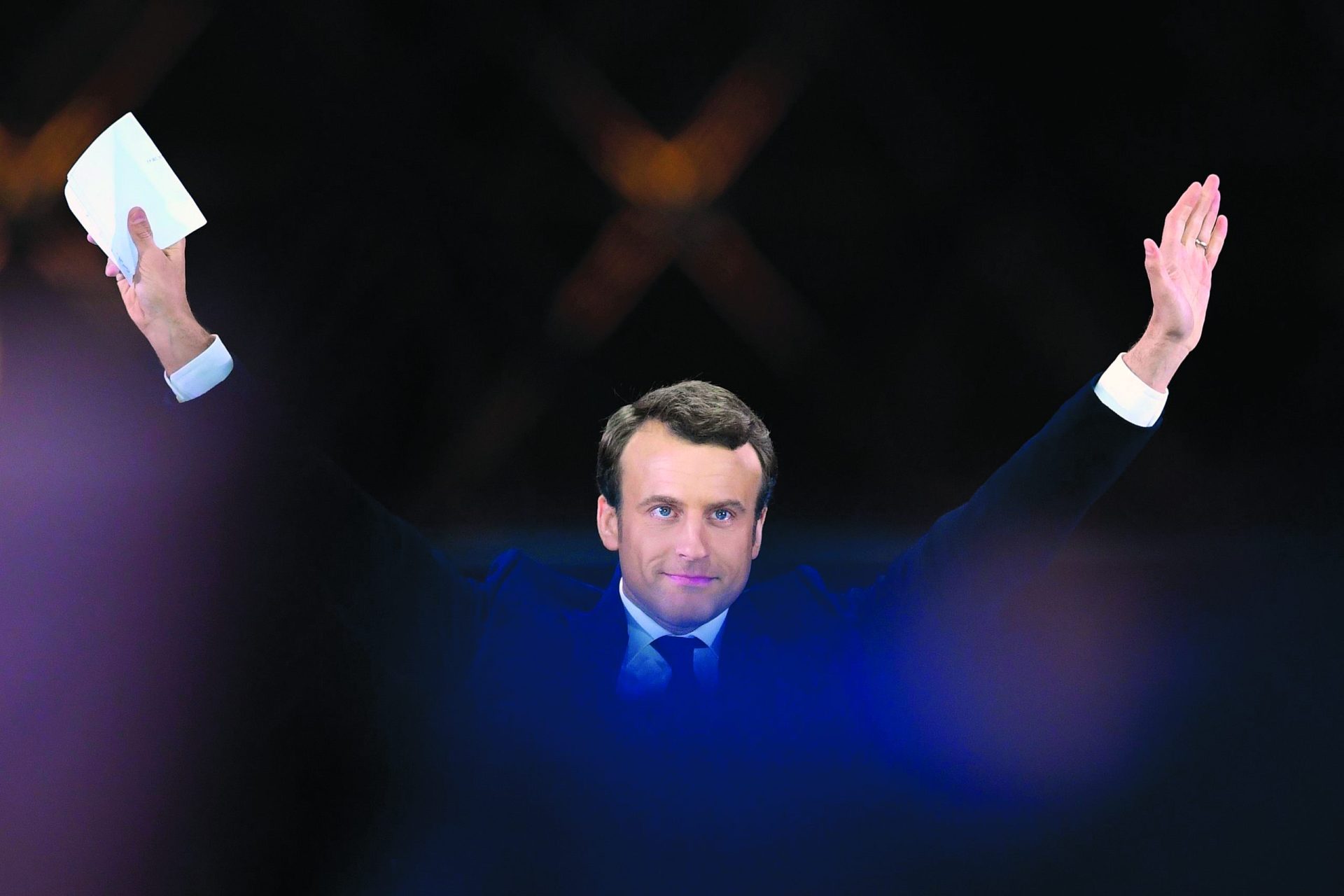 Vitória  de Macron. Por uma noite Paris foi uma festa