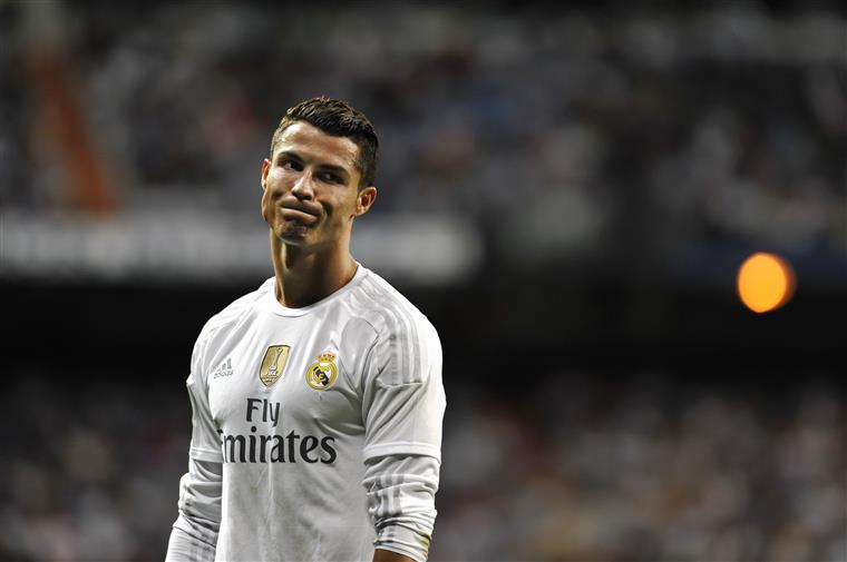 “Sinto-me maltratado”, disse Cristiano Ronaldo ao presidente do Real Madrid