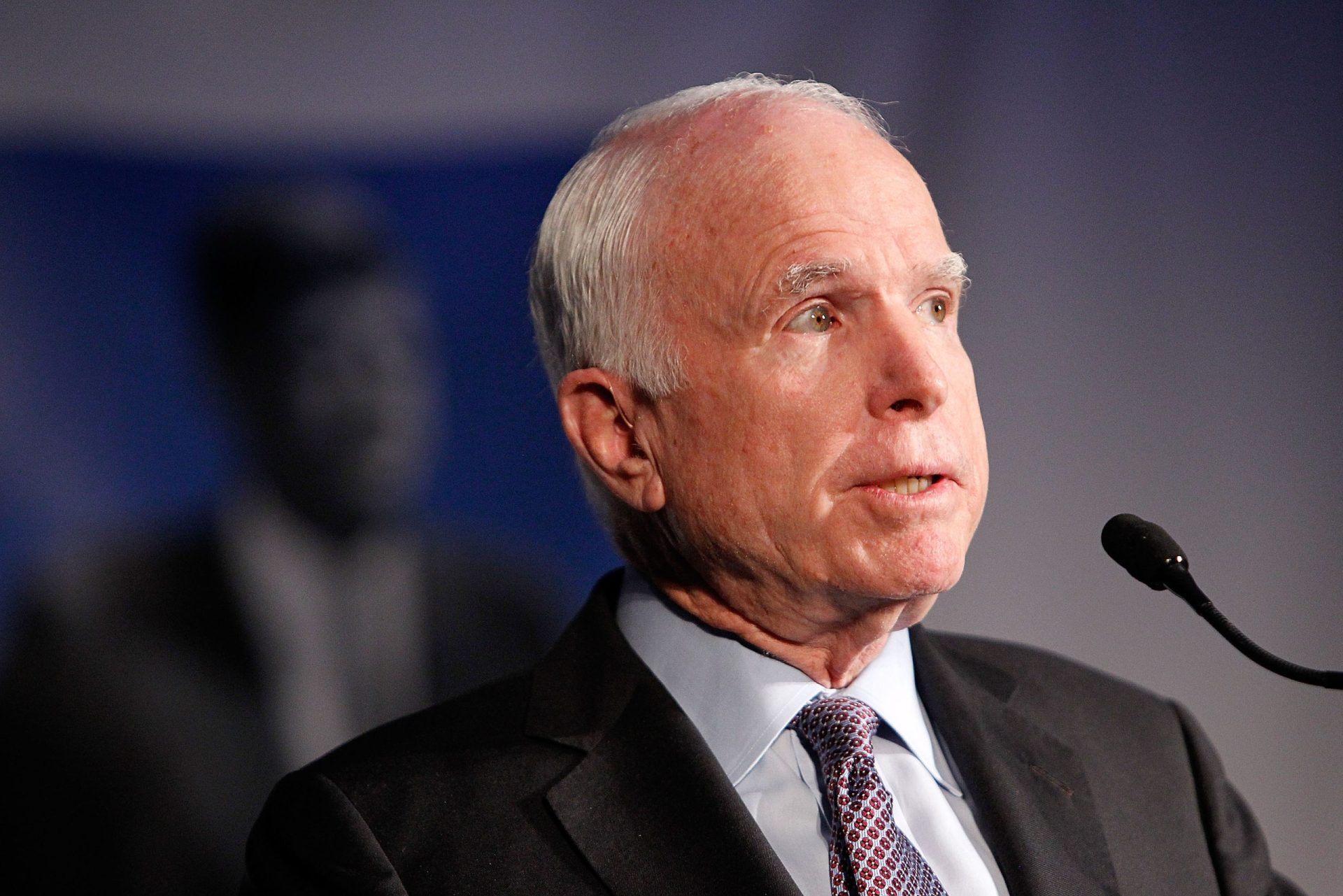 EUA. John McCain diagnosticado com cancro no cérebro