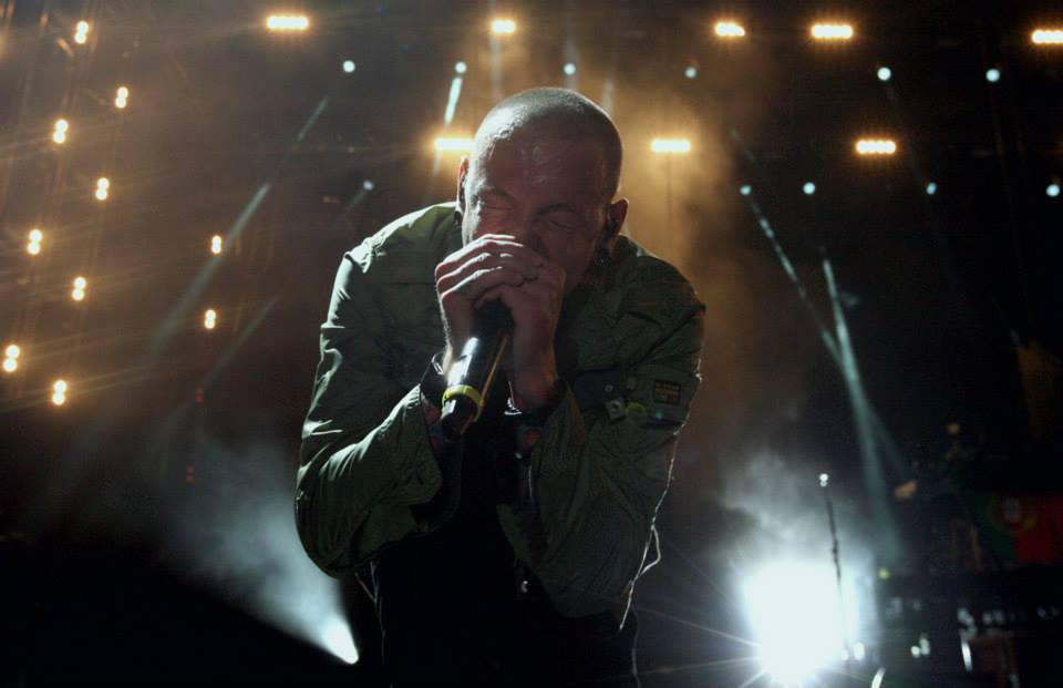 Chester Bennington, vocalista dos Linkin Park, encontrado morto