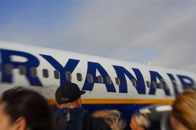 Ryanair tem 500 mil lugares a preços desde 14,99 euros