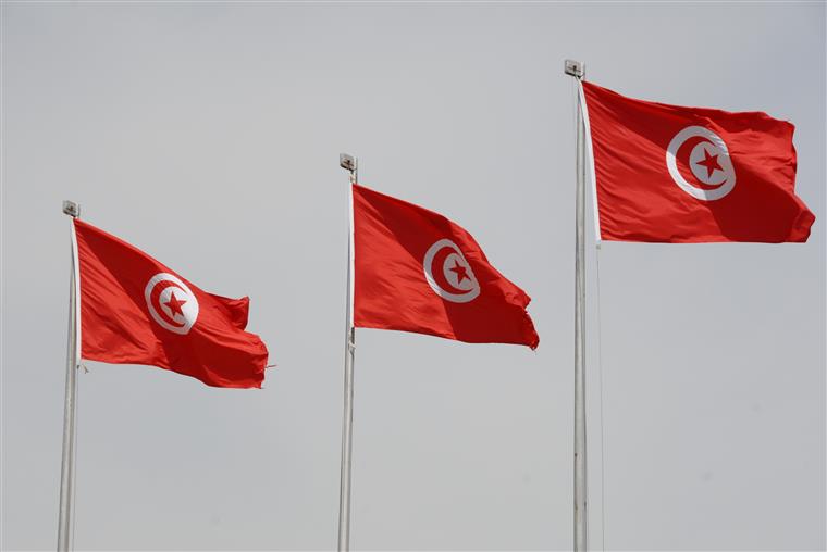 Tunísia cria leis para castigar violência contra as mulheres