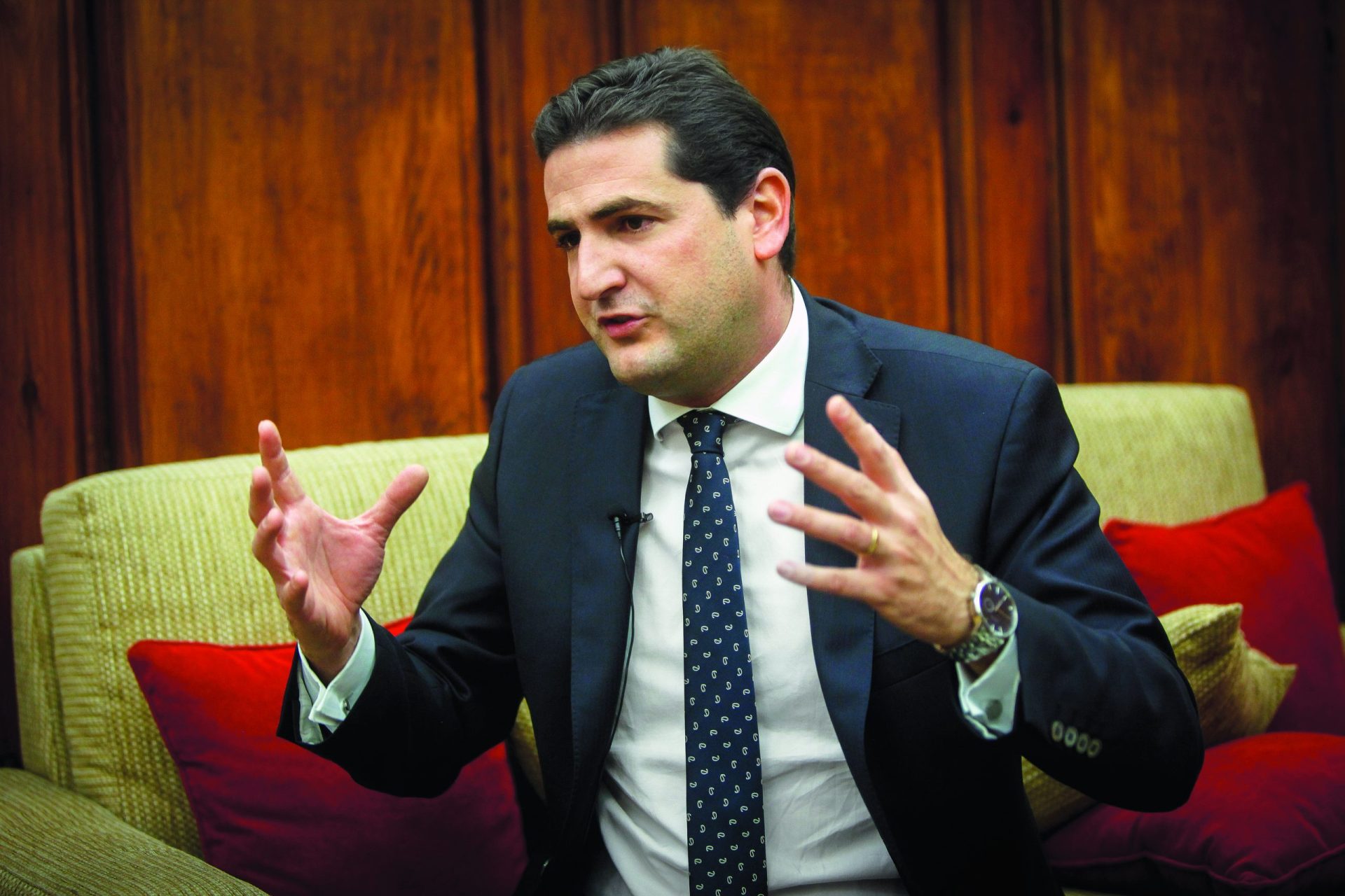 Debate cancelado, assunto por encerrar