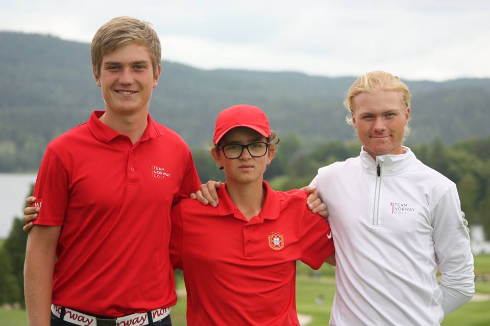 Golfe. Portugueses no top 20 na Noruega