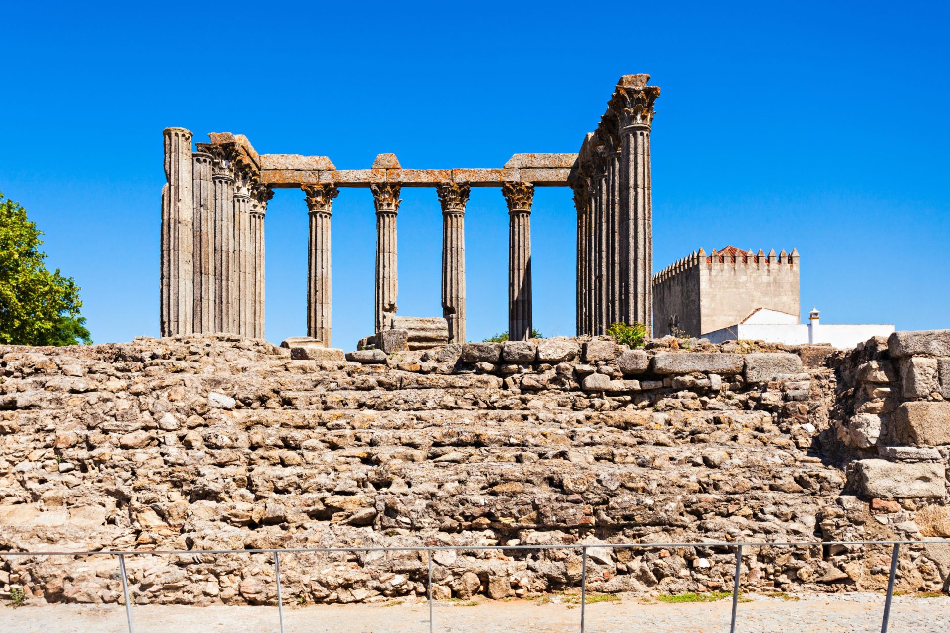 Templo Romano de Évora restaurado devido a risco de queda