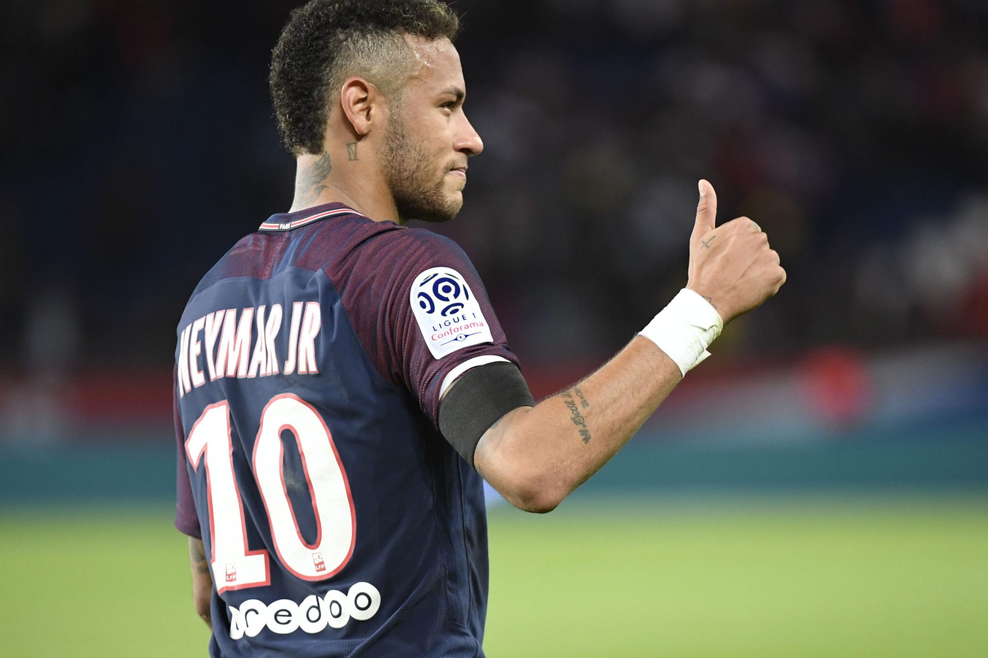 Neymar diz que Barcelona lhe deve 26 milhões de euros