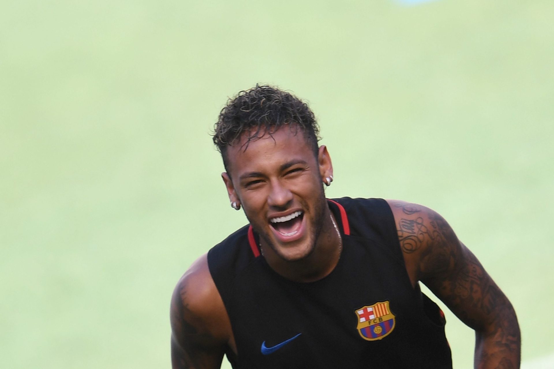 Neymar comparado a Luís Figo