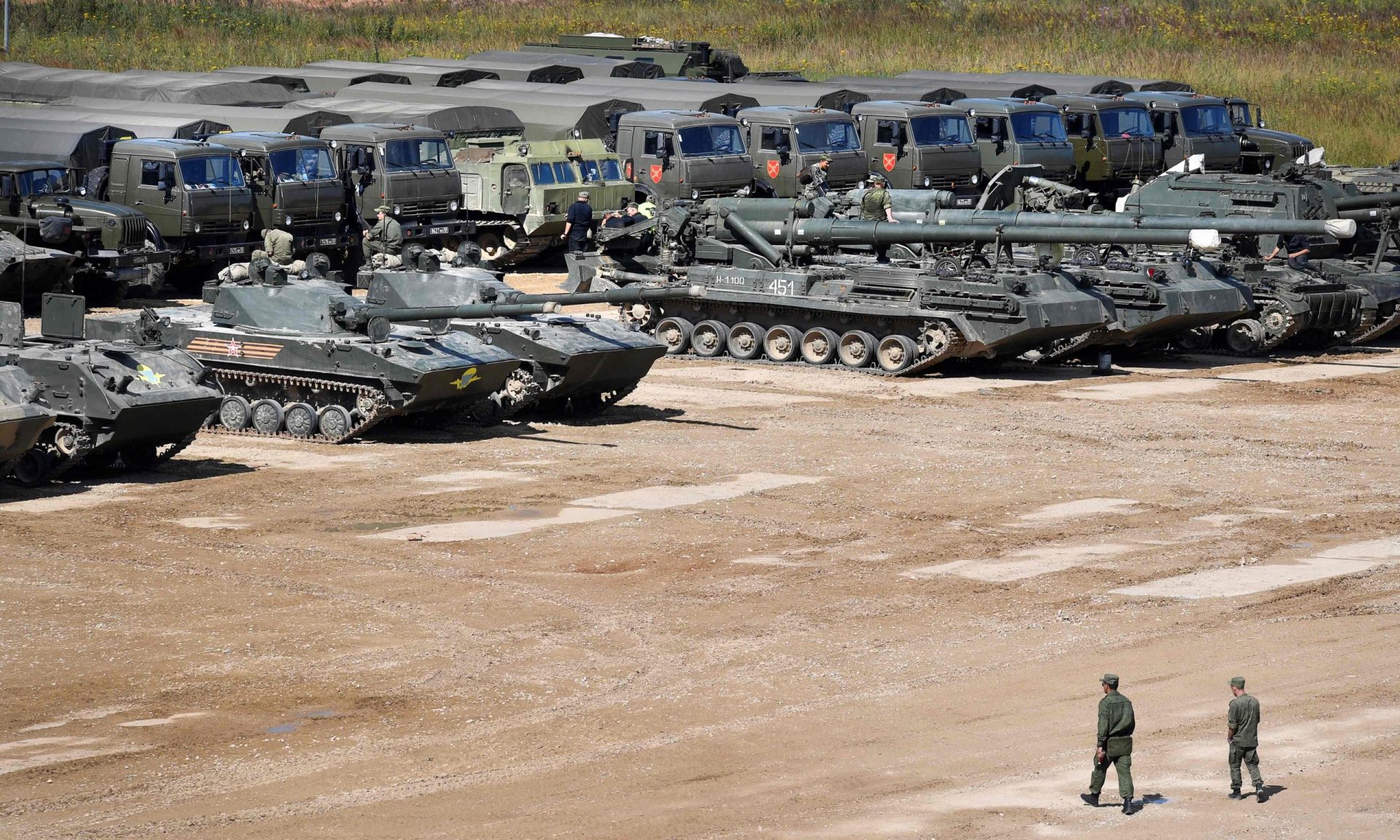 Bielorrússia. Moscovo testa máquina de guerra às portas da NATO