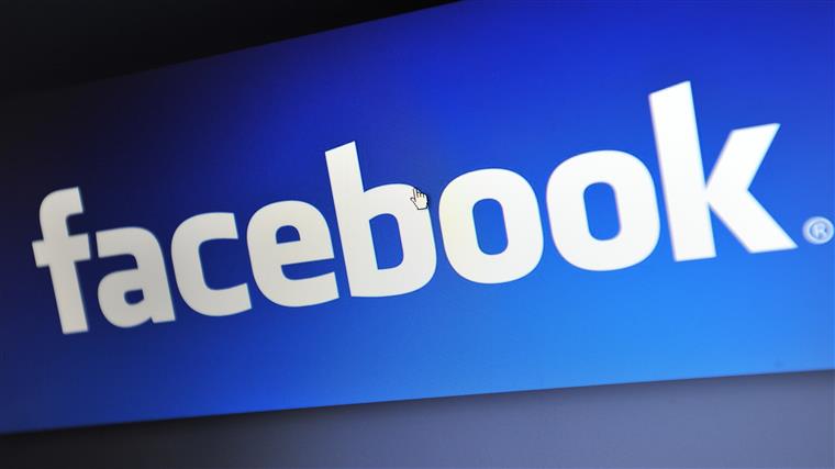 Sanções para notícias falsas no Facebook