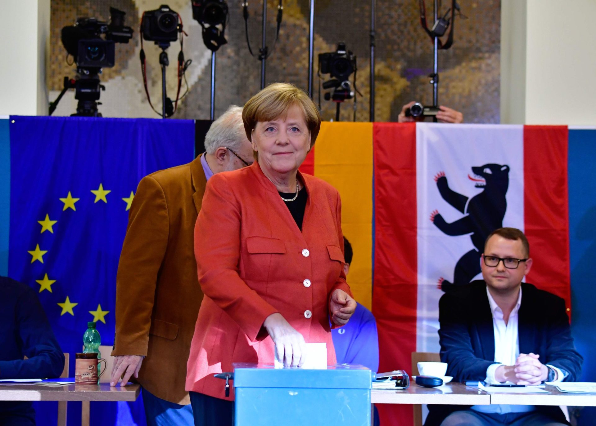 Alemanha. Merkel vence, mas o dia é dos nacionalistas