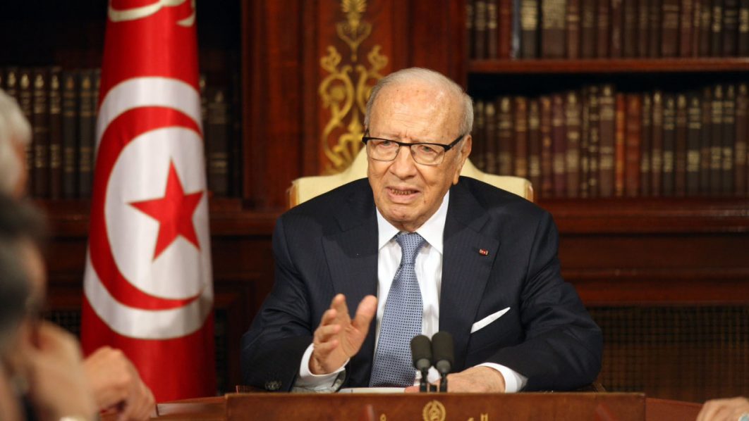 Tunísia quer avançar com leis para reformar o casamento e o direito à herança das mulheres