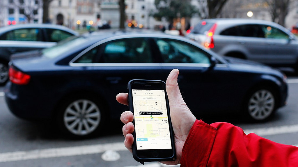 Lisboetas acreditam na Uber, mas continuam a usar carro próprio